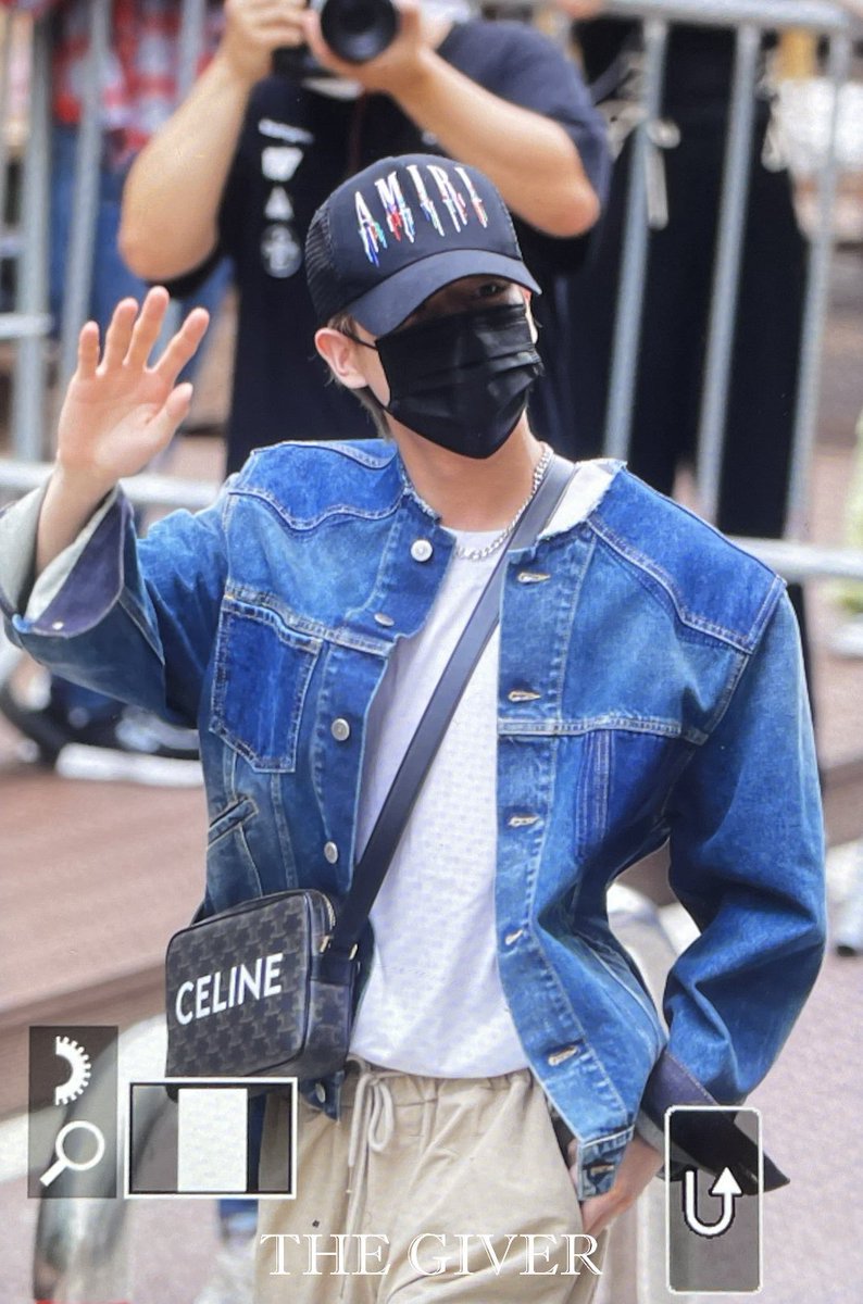 sjyjwfeed's tweet photo. Jakewon arrival at Music Bank 050822
#JAKE #JUNGWON https://t.co/Piht9dihwK