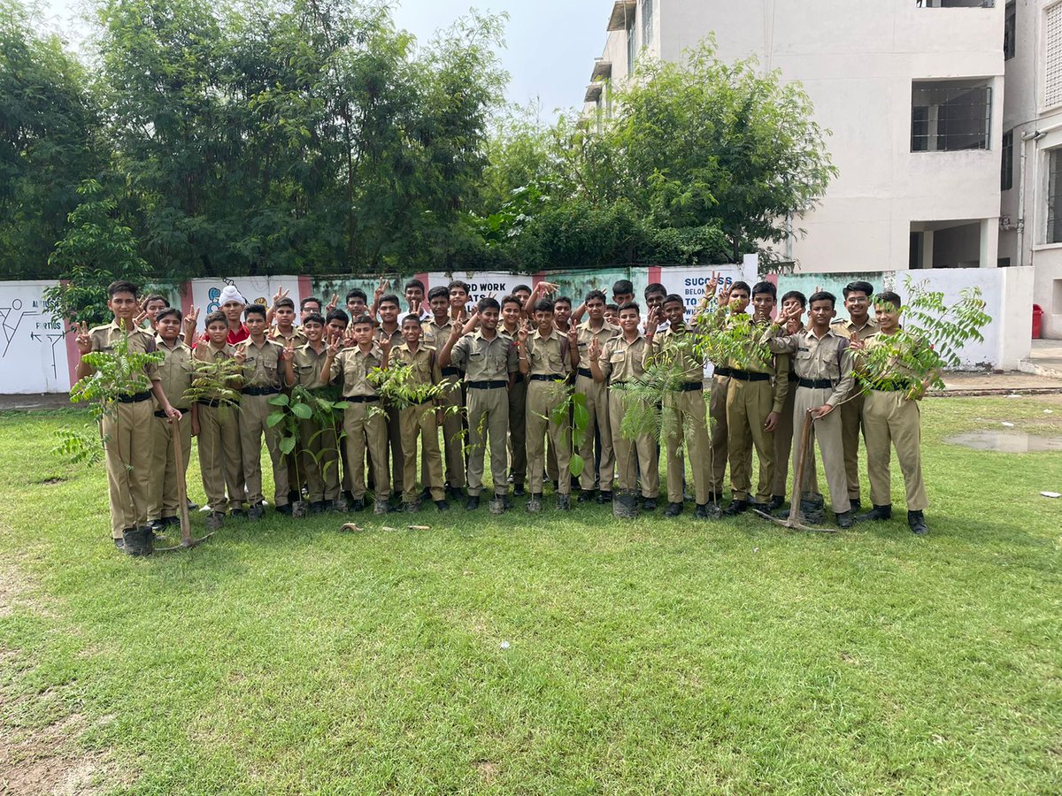 CPhhp's tweet photo. #NCCforEnvironment #NCCActivity NCC Cdts of Army Public School Ambala Cantt, Ambala Gp carried out a Tree plantation dive where 35 saplings were planted. 43 cadets participated in the event and contributed to the Environment. @drajaykumar_ias @HQ_DG_NCC @prodefencechan1 https://t.co/Hw9j1rfY7a