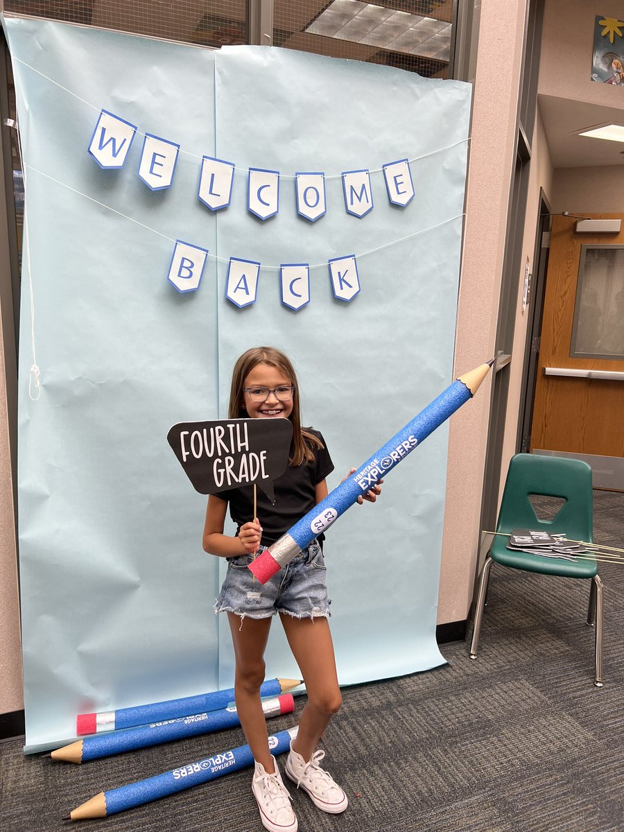 patwolach's tweet photo. Explorer Kick Off for Heritage Elementary!! Kids met their teacher, food trucks, bouncy house!!! It was so great to welcome back our students to school!! Connected Community ❤️#heritageexplorers @dcsdk12 https://t.co/vBzp1mqxc6