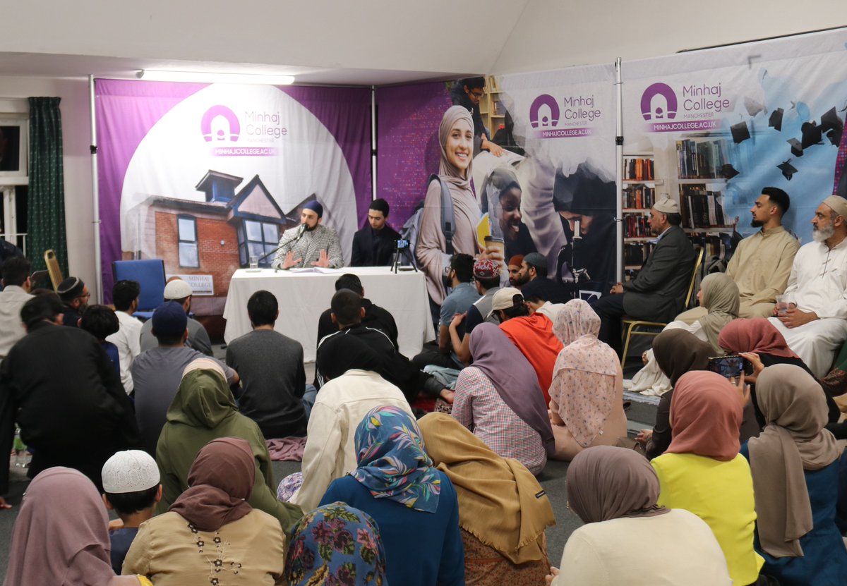 HammadQadriMQI's tweet image. Shaykh Hammad Mustafa al-Qadri al-Madani addressed the session with the brothers and sisters in UK. The session was organized by Minhaj College #Manchester as part of their "Summer Camp 2022". 
#knowledge #Education