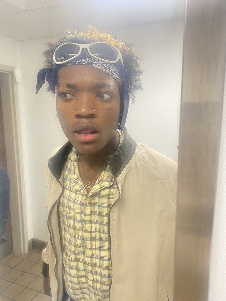 WhoMusy's tweet image. Roccstar life 💙🦍