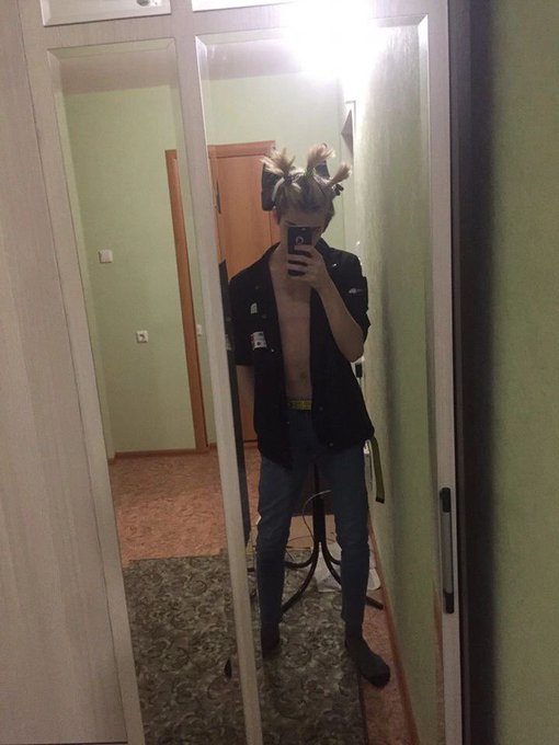 Does it suit me? https://t.co/qXqunyQVTI<a href="/tag/%D0%BD%D0%BE%D0%B2%D0%B0%D1%8F%D0%B0%D0%B2%D0%B0%D1%82%D0%B0%D1%80%D0%BA%D0%B0"class="tags"><span>#новаяаватарка</span></a>