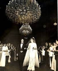 SaltAndReality's tweet photo. In May 1979 royalty wannabes Ferdinand &amp; Imelda Marcos celebrated their 25th Silver Anniversary. They spent $5 million buying new porcelain, glassware, chandeliers &amp; silverware. They bought an Austrian silver carriage with 8 horses &amp; have trumpeters to announce arrival of guests. https://t.co/dQpAvWKRM0