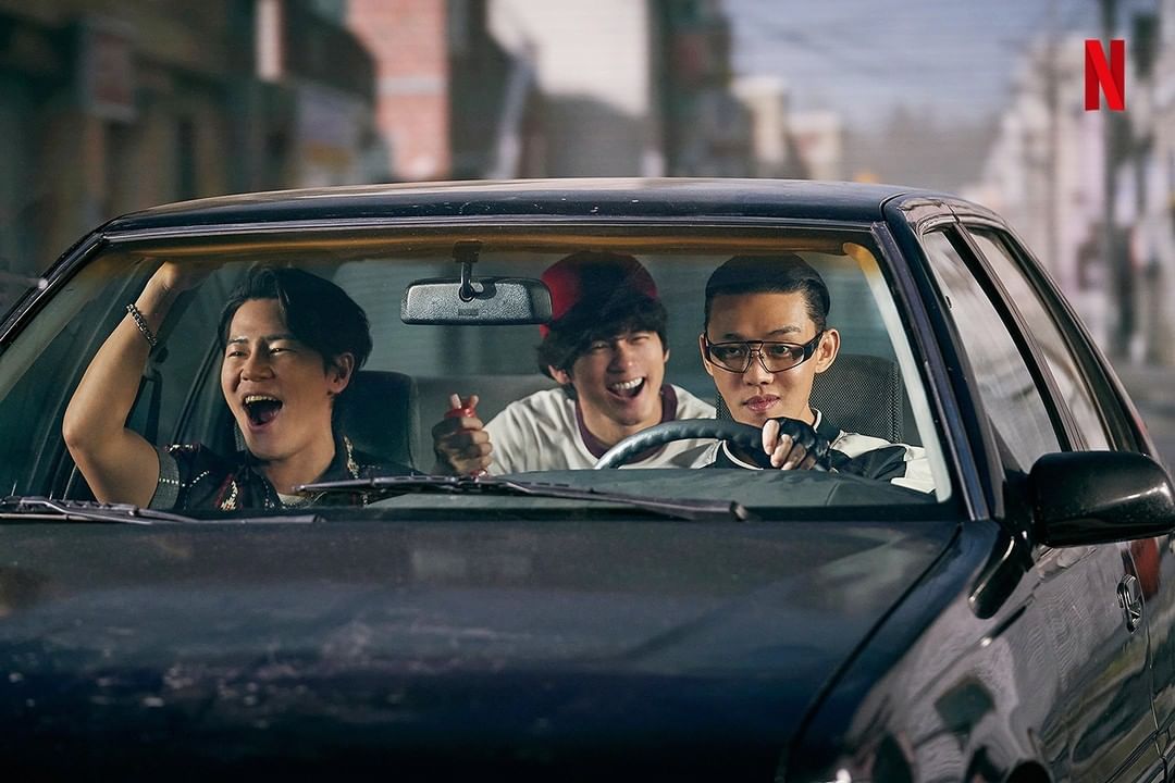 0hMy0ng's tweet photo. Seoul Vibe 🚗
26 Aug 2022 🔜 Netflix 

/ junki is 🤩🤩

#옹성우 #OngSeongwu 
#사울대작전 #SeoulVibe https://t.co/CbsJC2MdvR