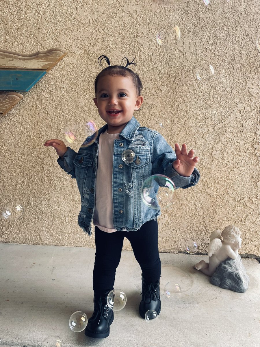 skyreesehale's tweet photo. From newborn, 5 months, a year, to a year and a half🥲 https://t.co/A52vO1vhE6