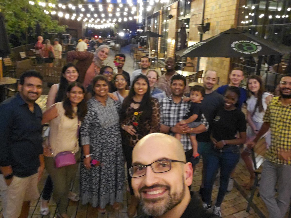 BojarskiLauren's tweet photo. I cant even fathom neuro residency without my family. When times are tough, we lean on each other for support to guide us through. I love them all so much. 

#coresidents #residencylife #wellness 
@NeuroUky
@UK_HealthCare @PervinSaniya   @YasodaraPriyad1 @GuduruZain https://t.co/7v5fZYABlM
