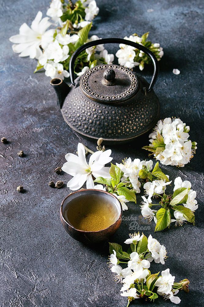 Доброе утро.

Люблю просыпаться раньше любимого супруга, хотя бы потому что. Когда просыпаешься раньше можно полюбоваться рассветом, выпить чая погркзившись в свои мысли и понаблюдать за безмитежным лицом А-Яна <a href="/Xue_Yang_love_u/">рест! 🍭Сюэ Ян угостит тебя конфеткой 🍭</a>.

Как вам спалось? Не забывайте про завтрак.