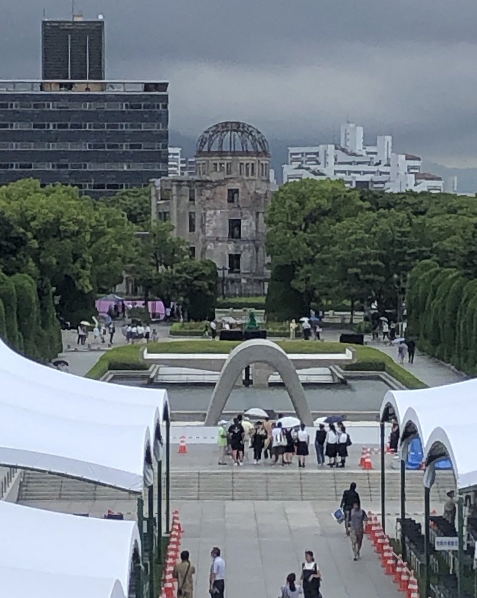 平和記念式典をあすに控えた広島の、きょうの表情⁦@antonioguterres⁩ 国連事務総長がこんや到着します明日の式典に出席。2018年の長崎での平和祈念式典出席と合わせて、国連の事務総長として初めて、広島、長崎両式典への出席になります 