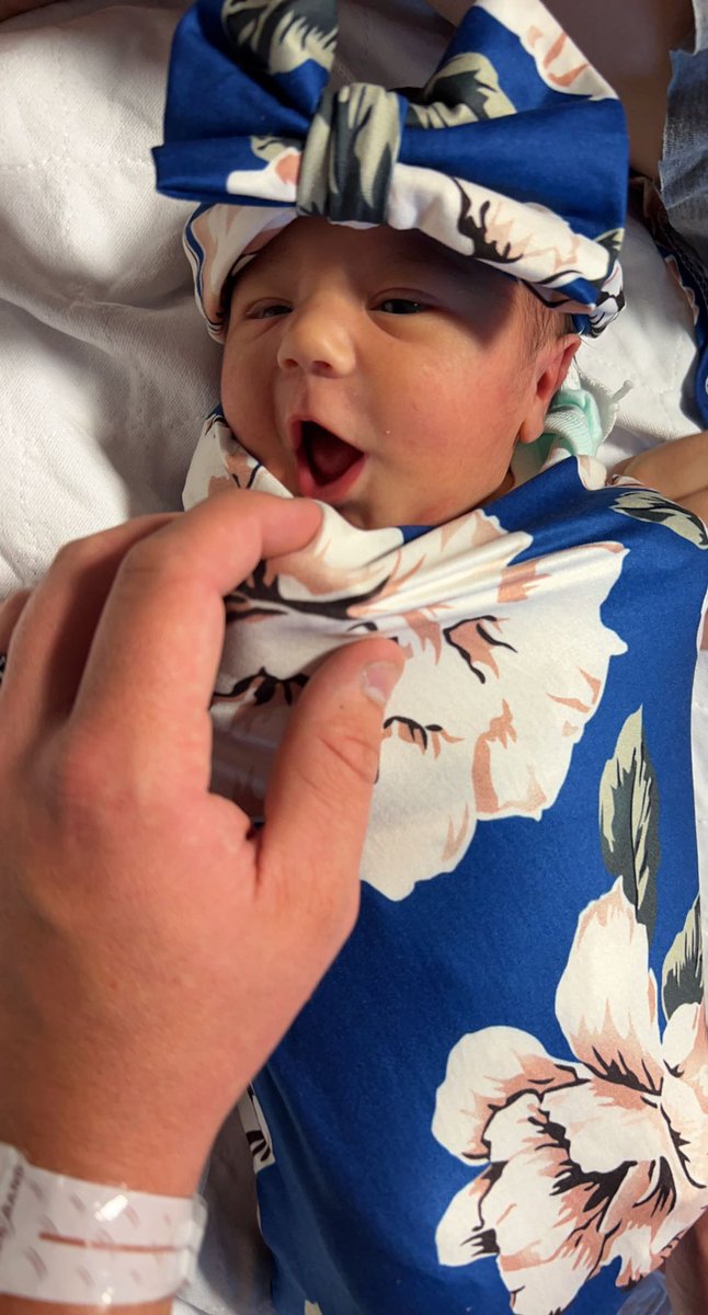 risharenee05's tweet image. Uh oh… my bank acct is in trouble