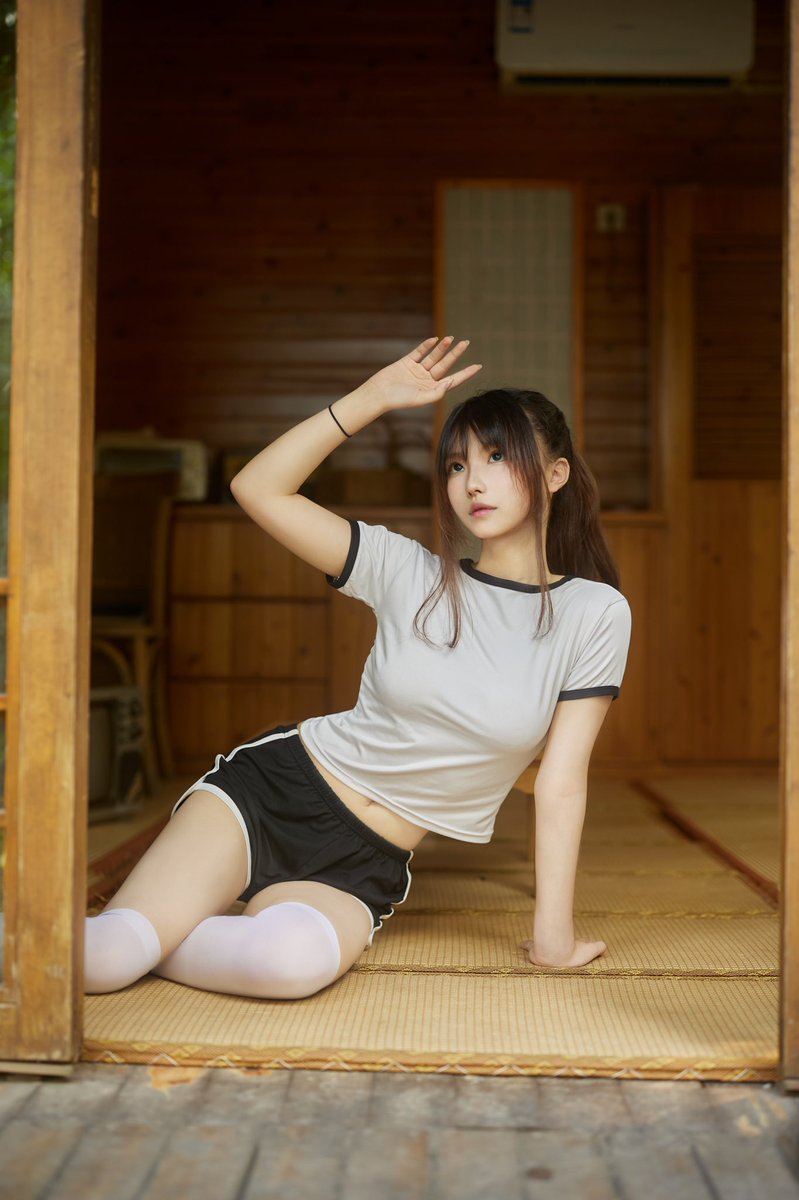 LEYOU66's tweet photo. 更新一下 #成都约拍 https://t.co/PxPbZFx0iF