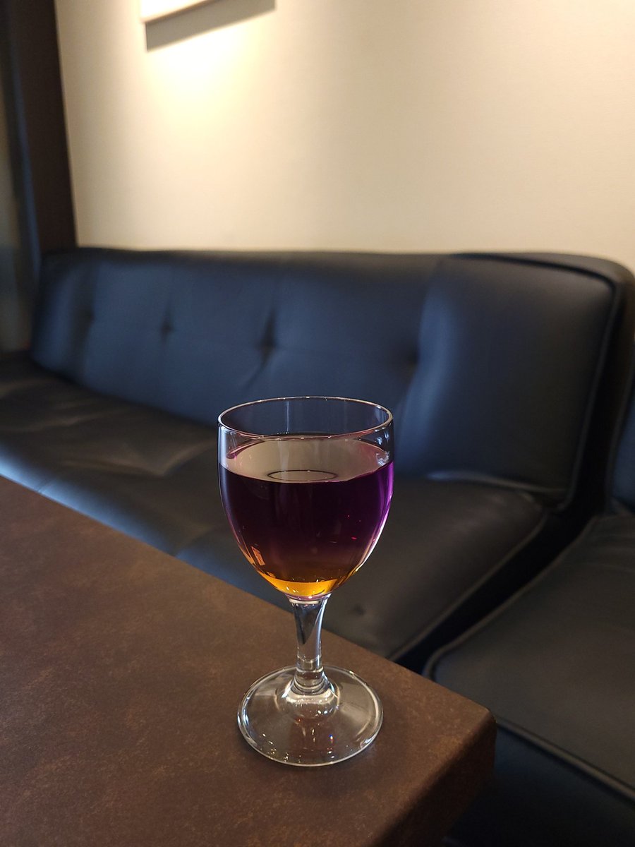 mocktailreve's tweet photo. 今日も暑さに負けず元気に営業しております！🍹
自分の好きなカラーのモクテルも作ることが出来ます⭐
お好きなFOODを持ち込んで楽しみましょーう！！🥰

#モクテル専門店 #福岡カフェ #モクテル #ノンアルコール福岡 #早良区西新 https://t.co/hvUXp2evoN