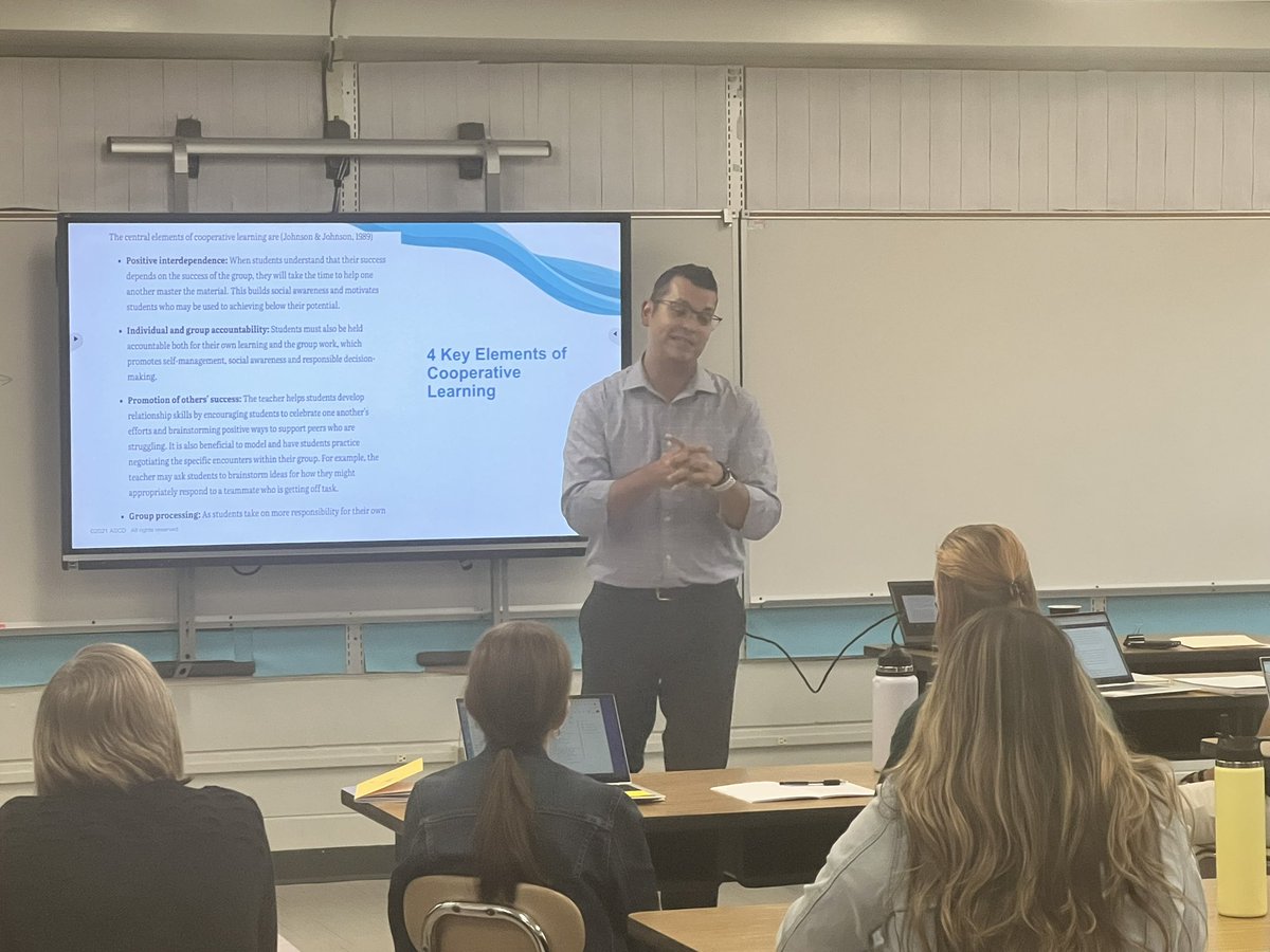 learnandteach04's tweet photo. So many great moments of learning, connecting, and sharing today @ #21EngagedLearning Conference! @educationhall &amp; @IgnacioLopezIV share great strategies &amp; validated so much of what we are doing as a district! #relationships #authenticity #strongcore #joy #21Learns https://t.co/9DpFFjdohx