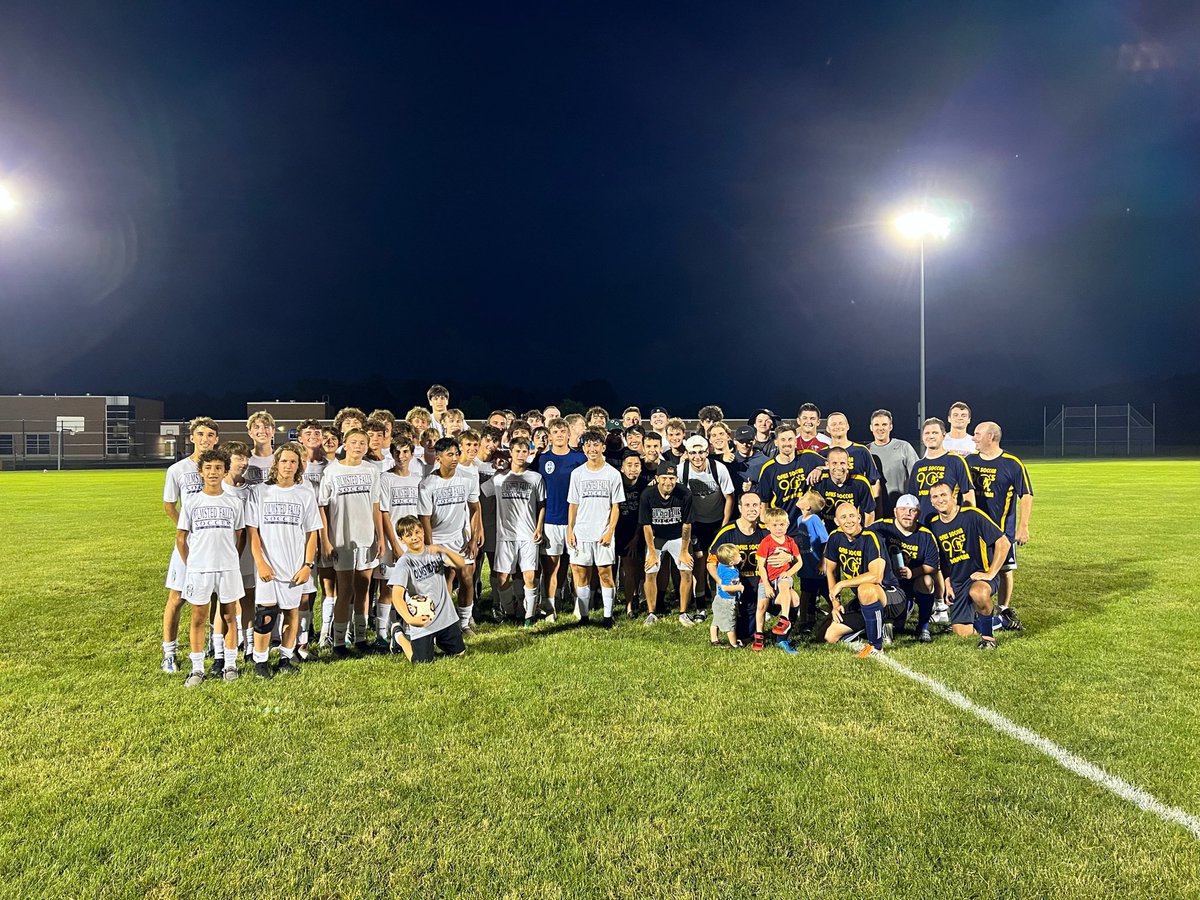 OFHSSoccer's tweet photo. 2022 OFHS Boys Soccer Alumni game was a success! Thank you to all who came out tonight, we had a blast ⚽️ @ofhsalumni https://t.co/GxLqu1twb8