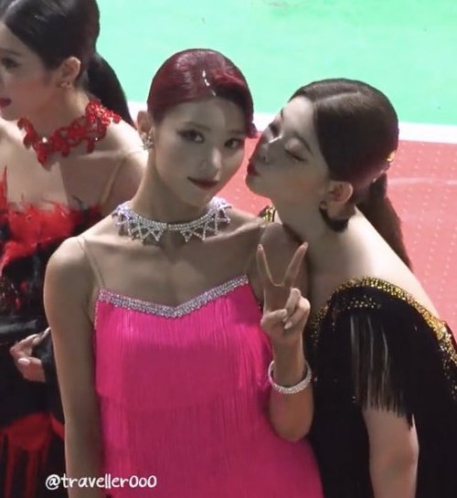 shine_sxt's tweet image. the effect of dance sports 🤣