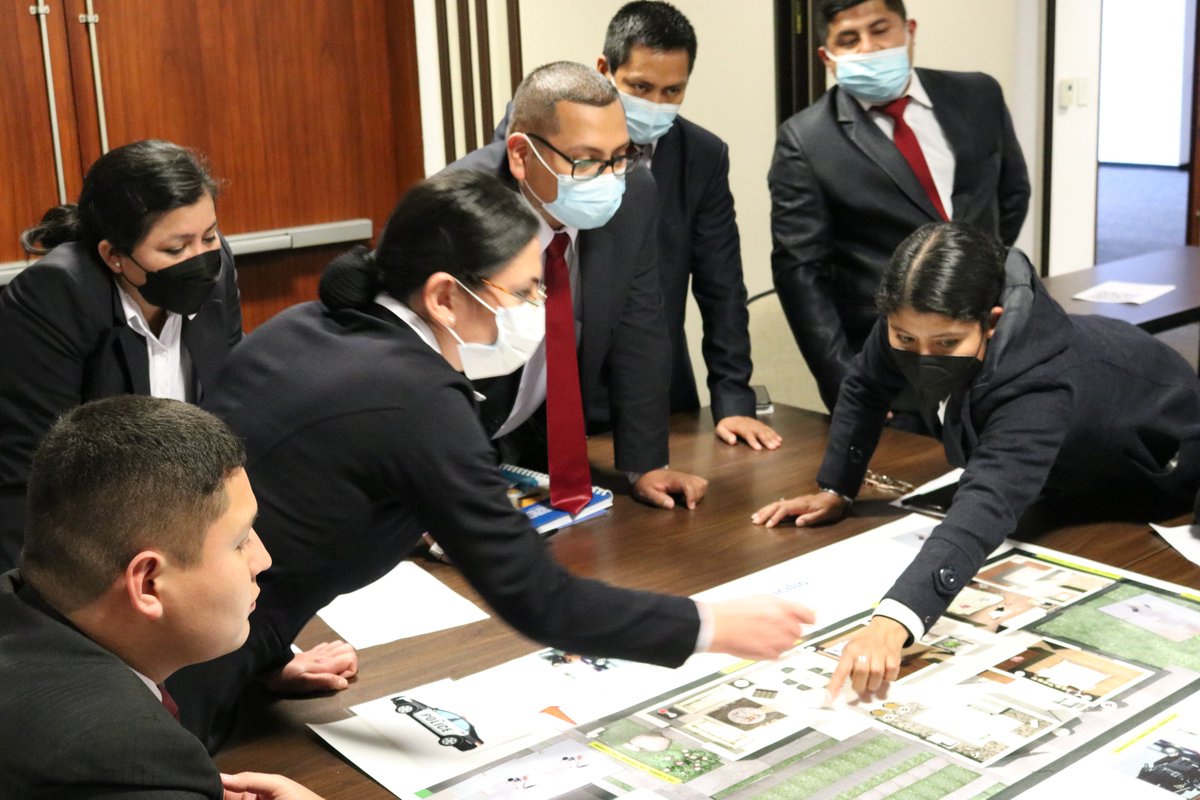 UNLIREC's tweet photo. Hoy culminó el curso #CEGAF en #Perú para promover investigaciones sobre delitos con armas de fuego sin estereotipos sobre las mujeres.

El curso fue organizado por @UNLIREC en con la #DIRCRI de la @PoliciaPeru y @CancilleriaPeru y financiado por @eu_eeas https://t.co/BGVVODxpkZ