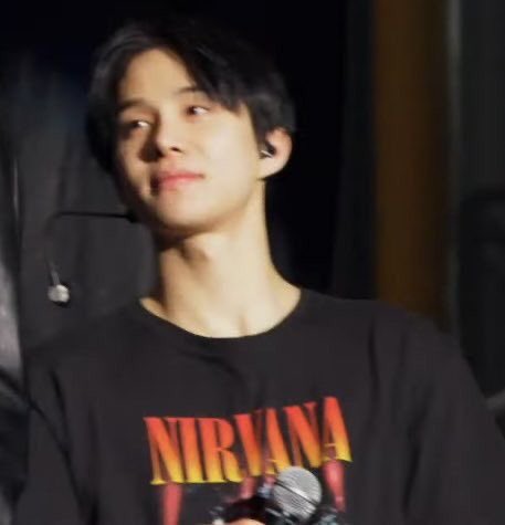 stiiiicker's tweet photo. feliz aniversário atrasado para essa pessoa que surgiu do nada na minha vida mas foi o maior presente amo muito mesmo tendo vários problemas na cabecinha vc mora dentro do meu coração <3 @beow97 https://t.co/JCaEzepgL7