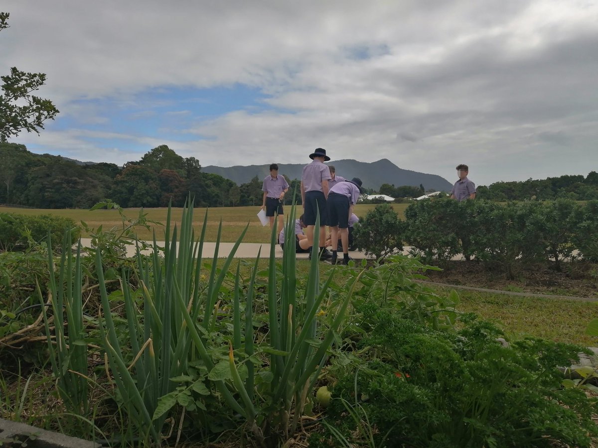 PulleAnne's tweet photo. Had a wonderful @WOSQld visit to Cairns with my WoS buddy Timothy Hirsch. 2 schools, 5 science lessons and so much fun. Kids really enjoyed the lessons. We were lucky to witness the perfect view for a school surrounded by a mountain range too..😍
#WoSqld #STEMQLD #scienceedu https://t.co/MH9uMrd7sm