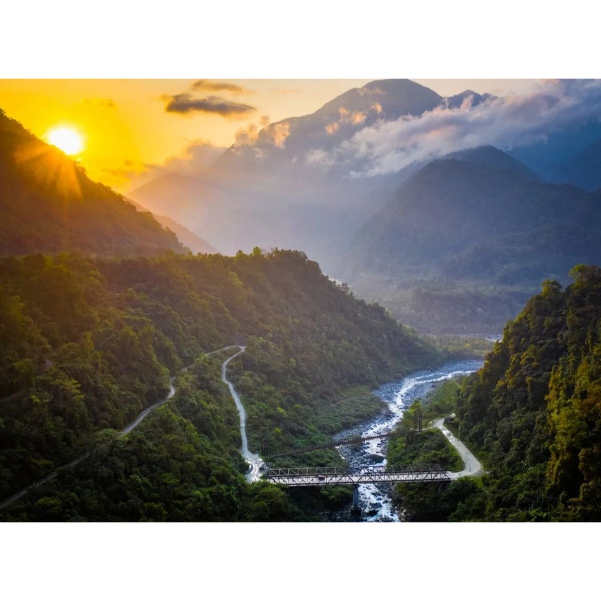 NortheastToday's tweet photo. #Photogram | โจ ๐ Beautiful Arunachal from bird's eye view ๐๏ธ โจ
๐ Arunachal Pradesh
#ArunachalTourism #triptoarunachal #arunachaldiaries #traveldiaries #travelstories #storiesofindia #Photooftheday #nature #exploreNE #Northeastindia
๐ธ Instagram @sachin_bharali https://t.co/8deHwj691D