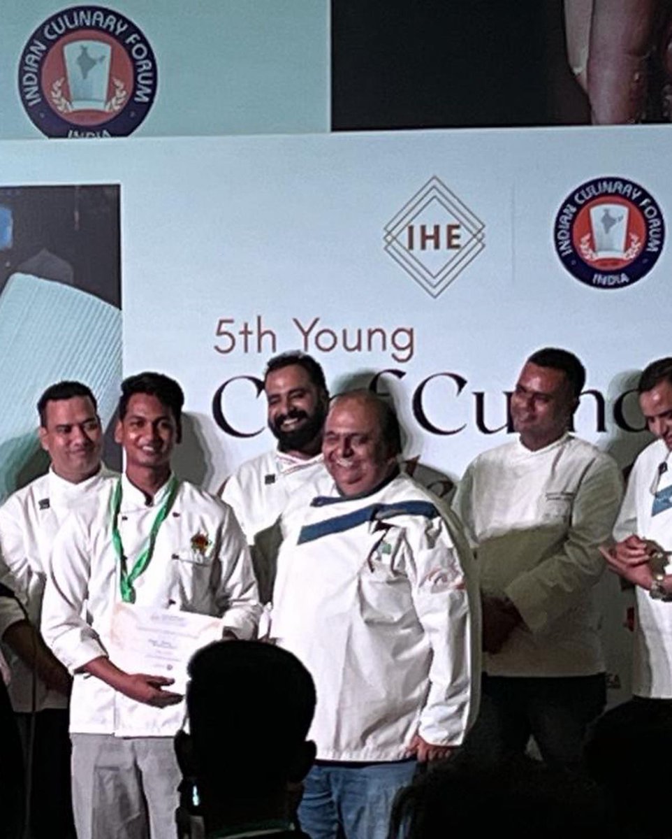 ArunSin64643149's tweet photo. We are proud to inform that Mr.Nayan student of 2nd year of https://t.co/r4xTq6EcSB. In FHRAI-IHM today got silver medal in Pasta Prepration in young chef competition organised by ICF in IHE-22.This is Ist honour of the student of FHRAI-IHM .and we are delighted to share this. https://t.co/7Li1mX5Nb4