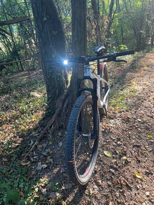 MagicshineL's tweet photo. Magicshine Newest Seemee150 front safety light , small, simple but mightly, 150 lumens for the max output,perfect for urban and road riders and commuters. 🚵♀️
https://t.co/HN1XDCy8nW
#magicshine #seemee150
#bikelight #bikelife #rearlight #bikes #ride #cycling #cycle #urban , https://t.co/3Rt4TVK2R6