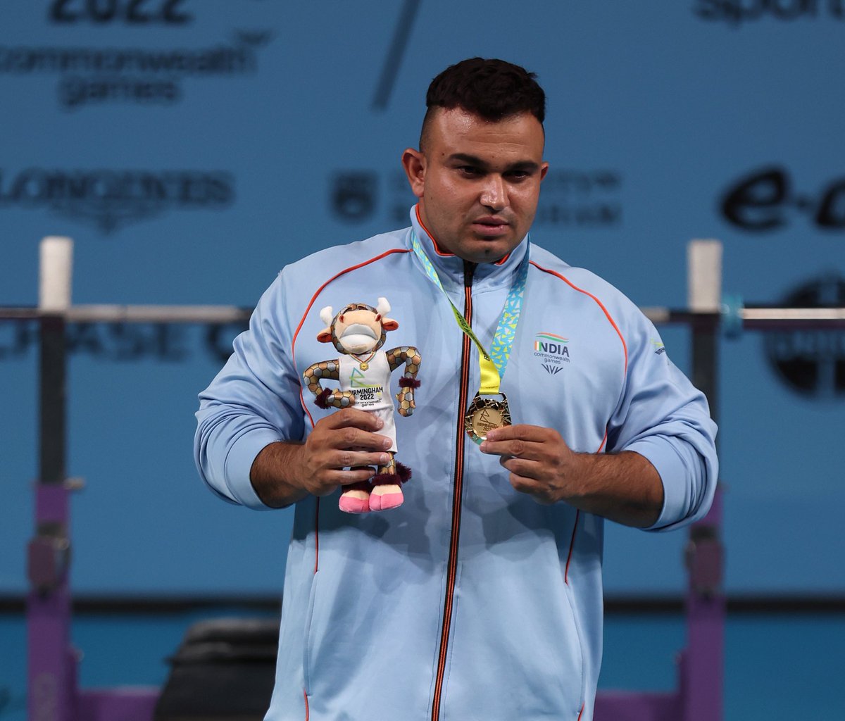 Congratulations to Sudhir for creating history by winning India's first ever Gold🥇 medal in Para-Powerlifting at the Commonwealth Games 👏🏽🇮🇳 #CWG2022