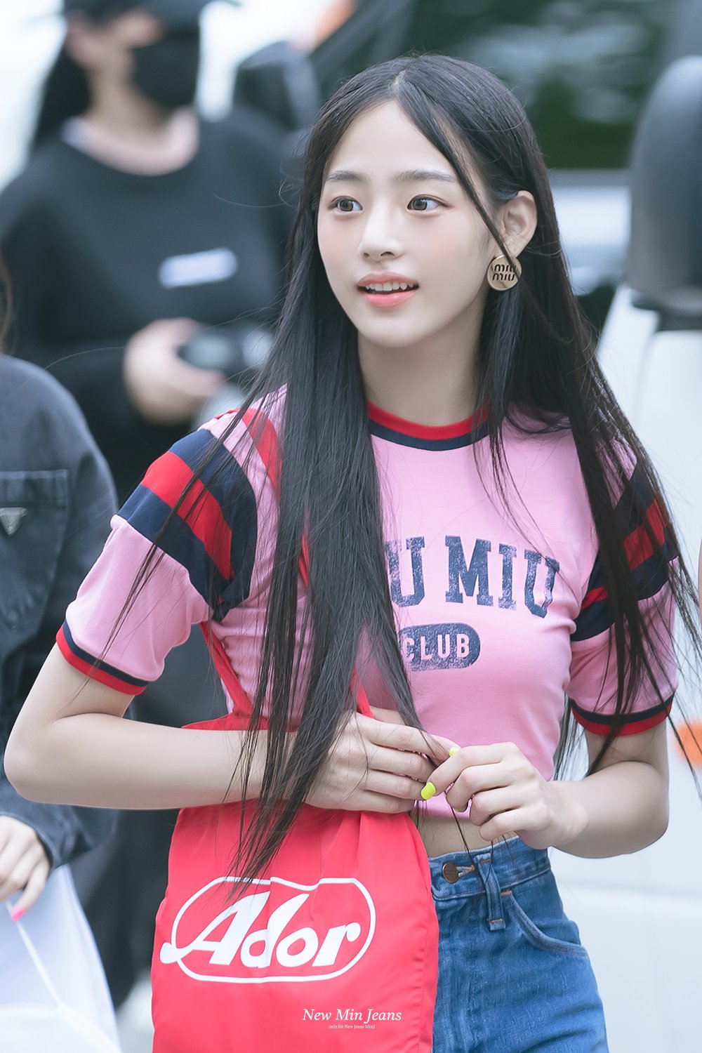 ☆ on X: shes the moment t.co5Lfx7H8ljY  X