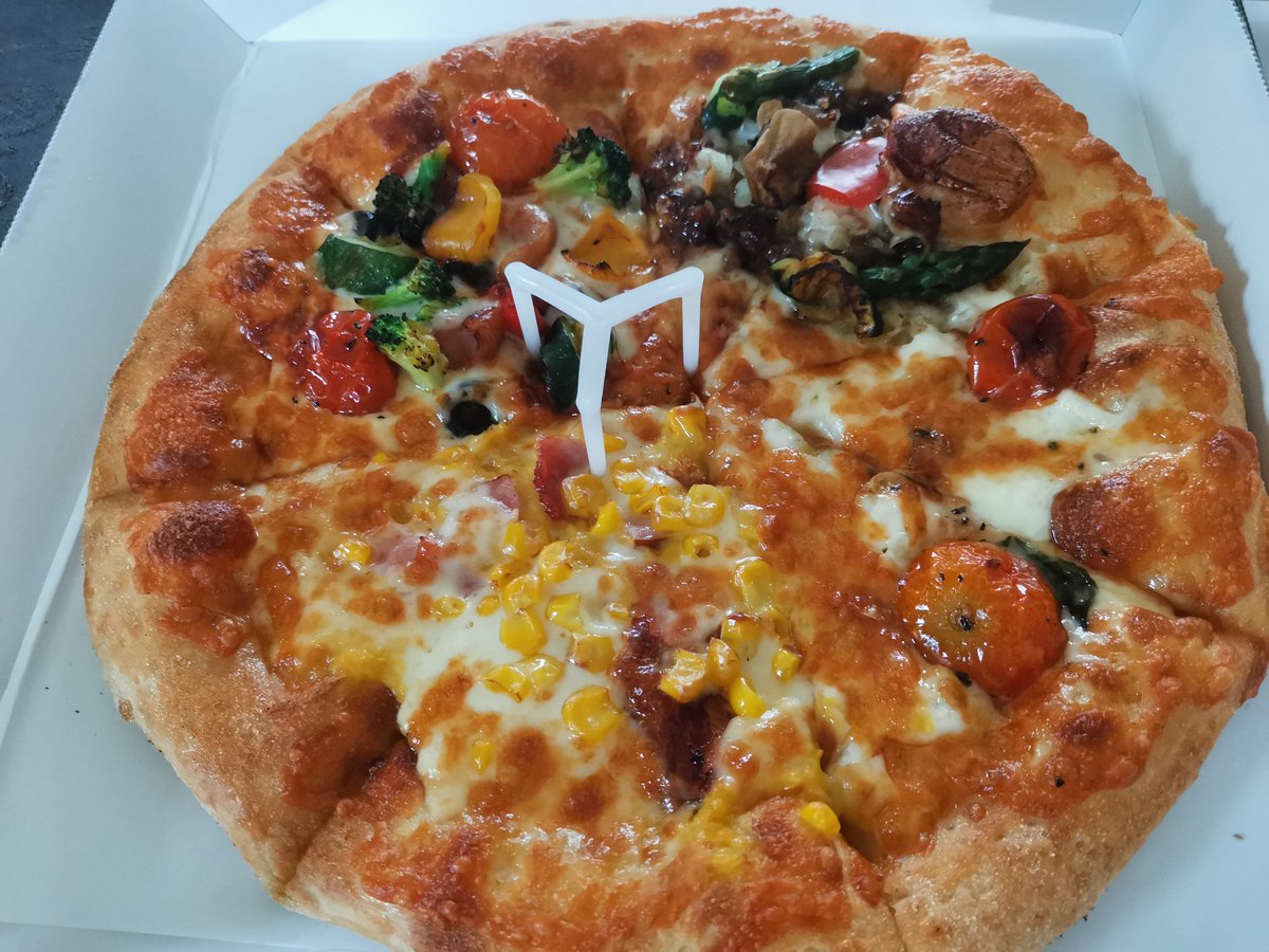 みんなの ストロベリーコーンズ ピザ デリバリー 口コミ 評判 食べたいランチ 夜ごはんがきっと見つかる ナウティスイーツ