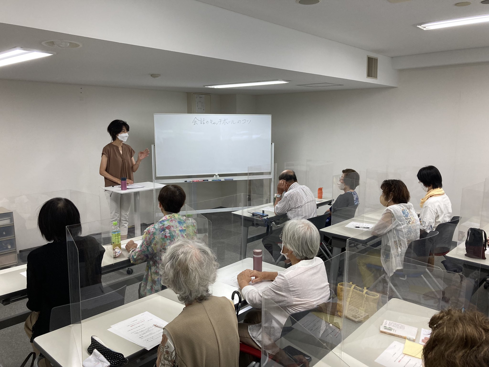 ローズ倶楽部 会話のキャッチボールのコツ 身近な人や付き合いの長い相手ほど会話が雑になりがちです 良好な関係を維持するためには何気ない会話でも聴くことが大事です 聴く心構えなどについて実践を交えて楽しく学びました ローズ倶楽部 名古屋