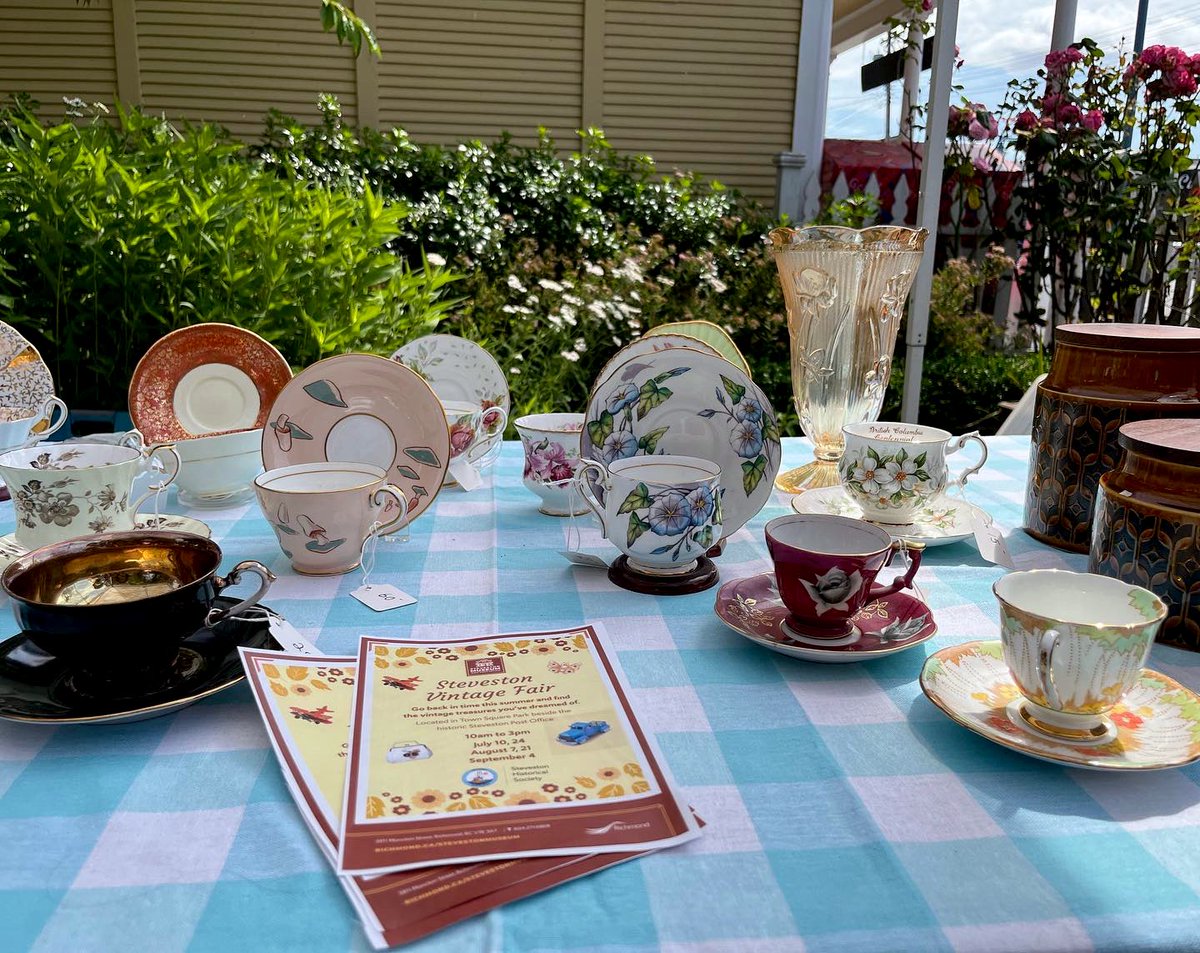 StevestonMuseum's tweet photo. Happening this weekend in #Steveston - 
Sat 8/6🚶🏽‍♂️Steveston Alive! Walking Tour Vignettes (1 &amp; 3 pm) 
Sun 8/7 🐰 London Farm Family Farm Day (11 am-4pm); 🍒Steveston Farmers &amp; Artisans Market(10:30-3:30 pm); 🕰Vintage Fair (10 am-3 pm)
And Voyage of the Gikumi 8/5-7⚓️ https://t.co/QBYeZNaXUa