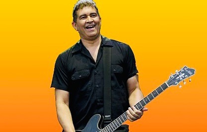 Happy birthday to Pat Smear (Nirvana, Foo Fighters) 
(August 5, 1959). 