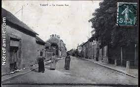merlinpapin3's tweet photo. .@tbarnaud .@FredOL69007 CartePostaleCinéma :  Faisons un voyage dans nos villages et villes dans nos beaux paysages français à travers leurs présences dans le cinéma sur nos écrans ou grands :

Aujourd’hui #Taissy dans le Département de la #Marne (51) https://t.co/msg6nZ206p
