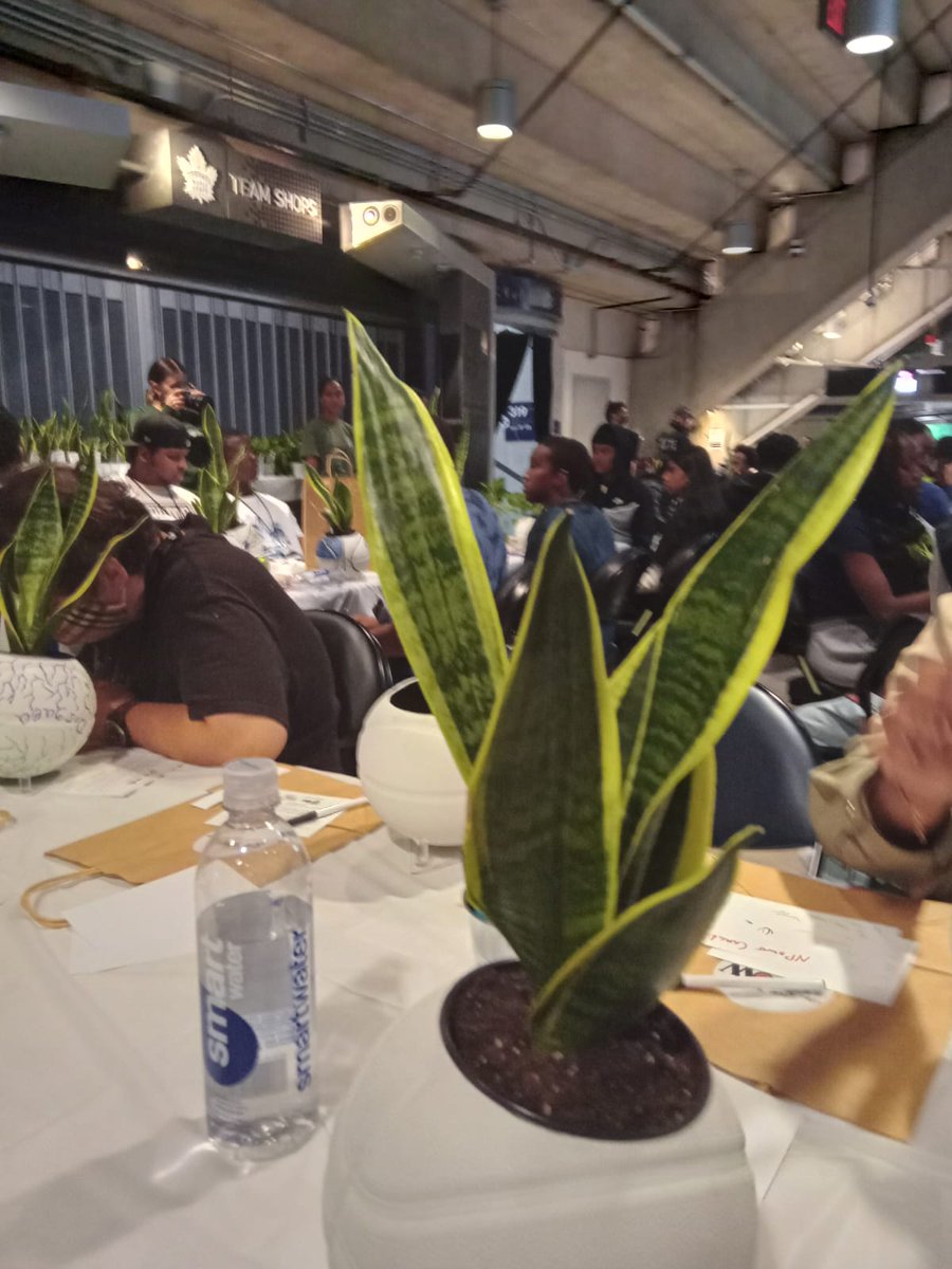 Collectivegrou1's tweet photo. Thank you for all the panelist who answered the hard questions at the @Raptors youth summit 
@MarciIen
@Thompson_37
@marcomendicino

Thank you to the amazing plant workshop by @thegiveandgrow and to the Toronto Youth Cabinet Civic Engagement workshop. https://t.co/qIEn9g5P8M