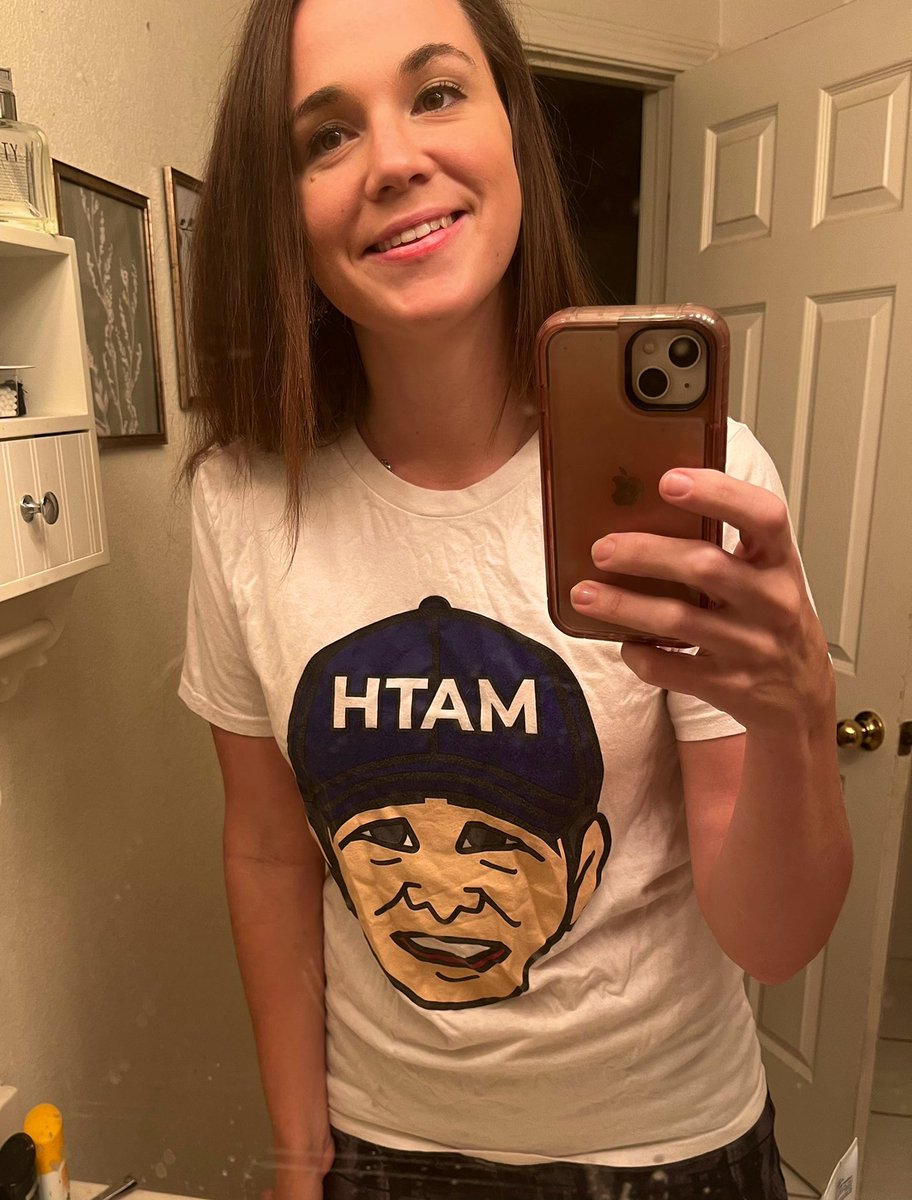 AlisonJ_the1's tweet photo. Throwback cause I feel like it ☺️😤#YangGang https://t.co/hag4UMe2Xc