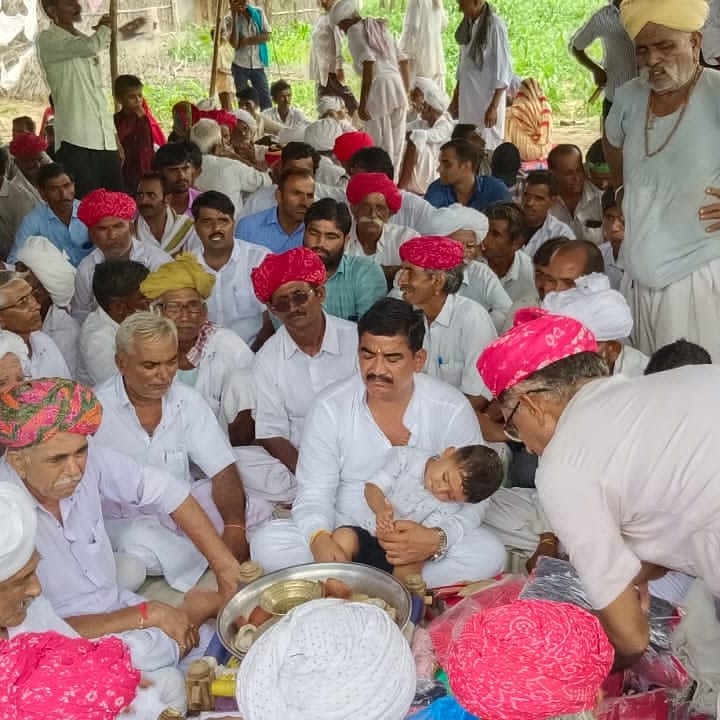siyag_tajaram's tweet photo. गत दिवस #गुड़ामालानी विधानसभा क्षेत्र के #आडेल पंचायत समिति के #कौशलू में श्री हरीश/पूनमाराम जी जाजड़ा के यहां सामाजिक समारोह में भाग लिया। जिसके कुछ छायाचित्र आपके साथ साझा कर रहा हूं।#TeamRLPGudamalani #Gudamalani #Aadel #Koshlu @RLPINDIAorg @hanumanbeniwal https://t.co/775psIqvtf