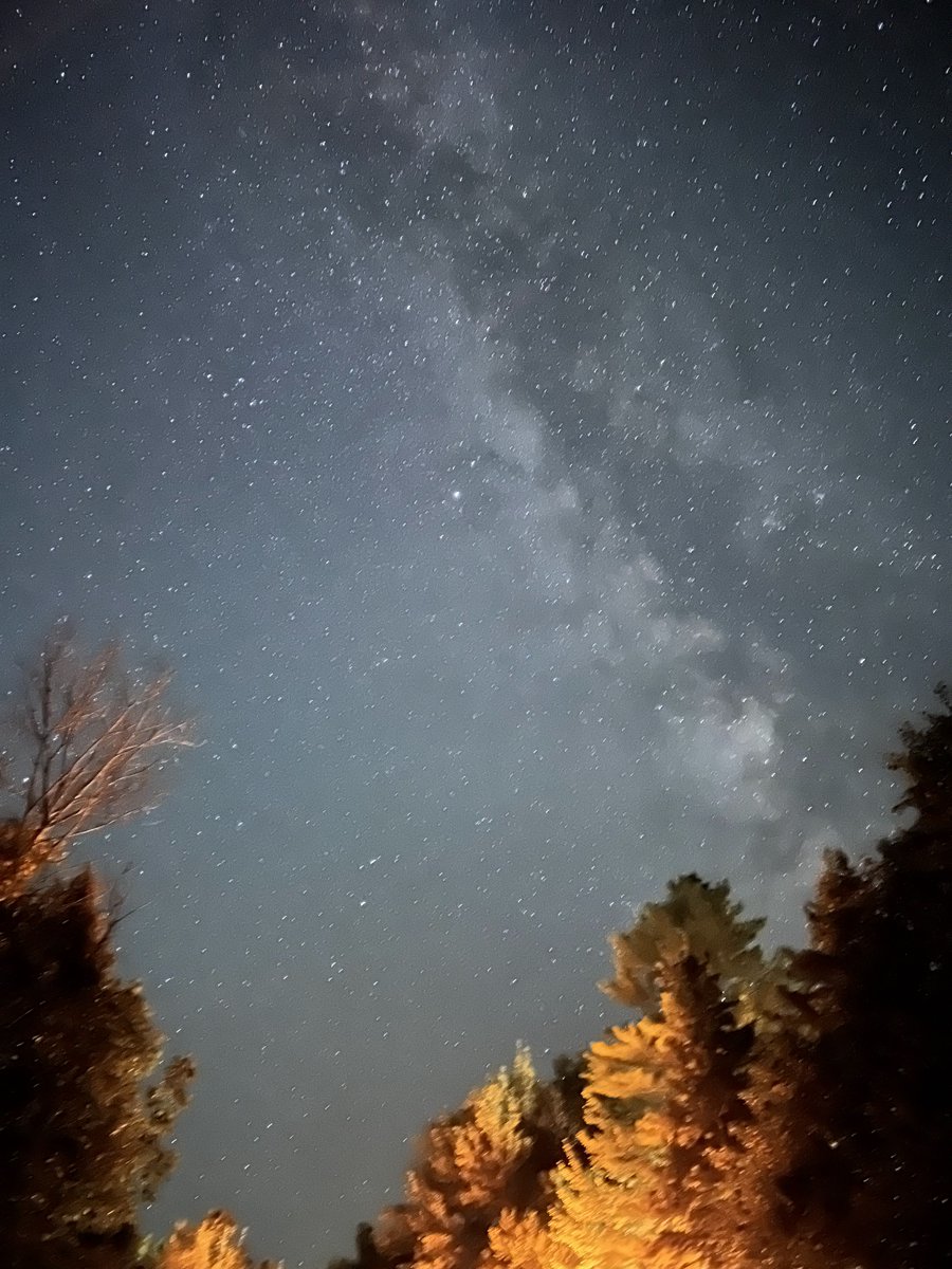 MadanGhatge's tweet photo. It was hard for me to not to notice the star-studded sky at the Waterville valley, NH. Something so uncommon with city life. My naïve attempt at capturing the milky way. @Gordonconf #GRC #iphone13promax #iphonephotography https://t.co/jZQwZ6cAHl