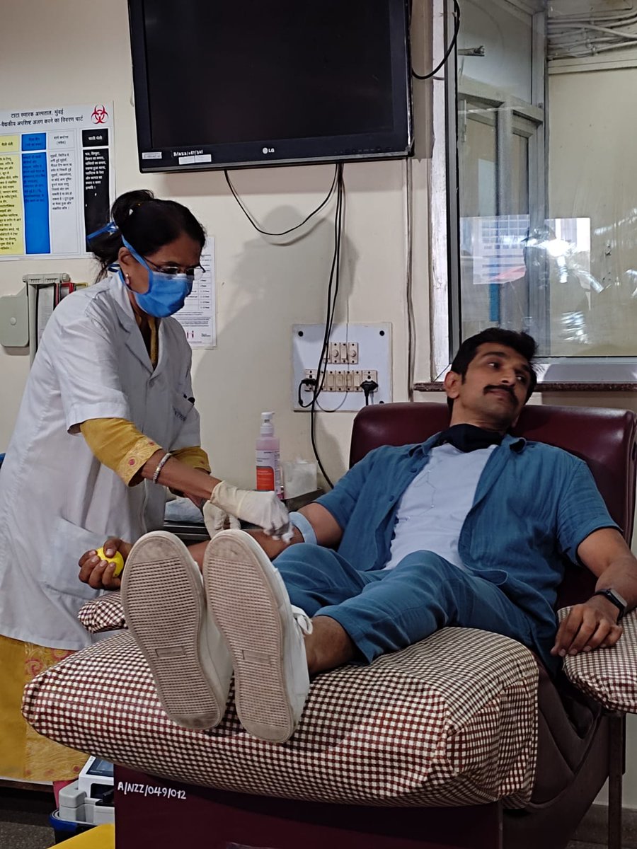 vcare24's tweet photo. Pratik Gandhi joins V Care Foundation as Rakshak.
We are very grateful to him.
Register now at: https://t.co/3vF2iOfmlY
#VCareFoundation #tatamemorialhospital #Rakshak #CancerCare #India #DonateBlood https://t.co/lD8bqKuJdf