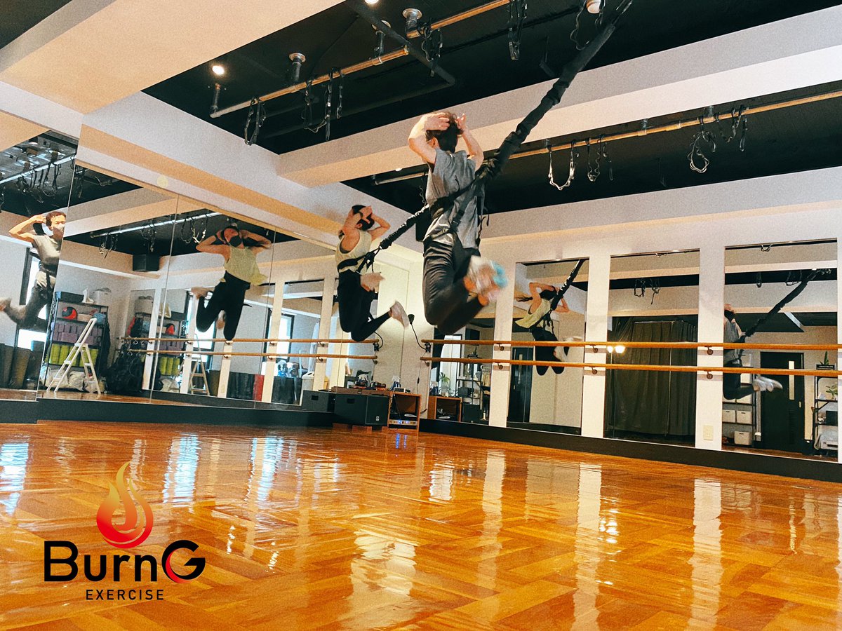 Studio_Laughs's tweet photo. 年齢問わず、楽しめます😆🔥
私たちと一緒に空高くJUMPしよう!
#Studio_Laughs #バンジーエクササイズ
#バンジー #burng #burngexercise
#高燃焼 #有酸素運動 #つつじヶ丘
#調布 #ヨガスタジオ #フィットネス https://t.co/FWXZOFFAkA