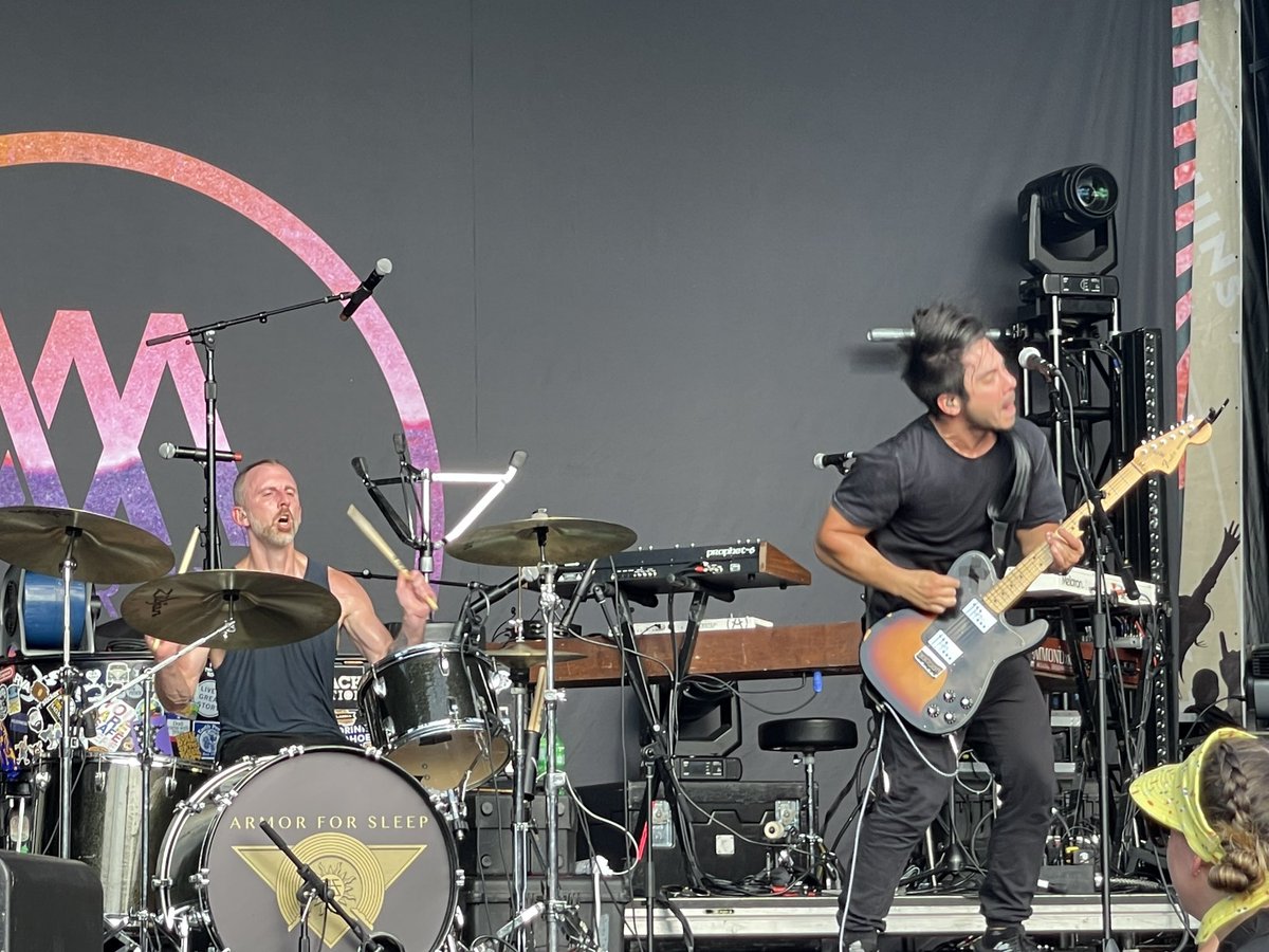 🎶 My other hobby outside of computers… a local show to see my all time favorites. #andrewmcmahon #dashboardconfessional #armorforsleep #rocktheruins