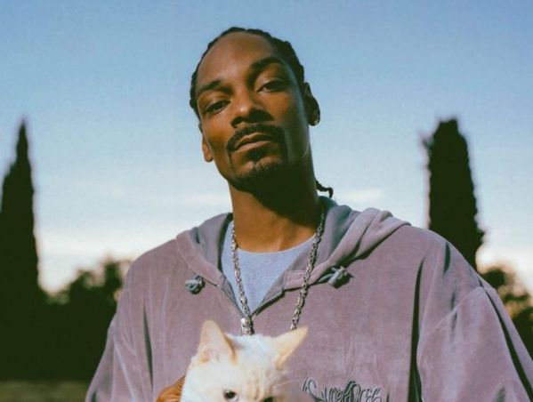 updatecultura's tweet photo. 🚨 SAIU! Benny Blanco acaba de lançar "Bad Decisions", em parceria com BTS e Snoop Dogg. https://t.co/8sM3GPCSCP https://t.co/VOFXBedJ6o