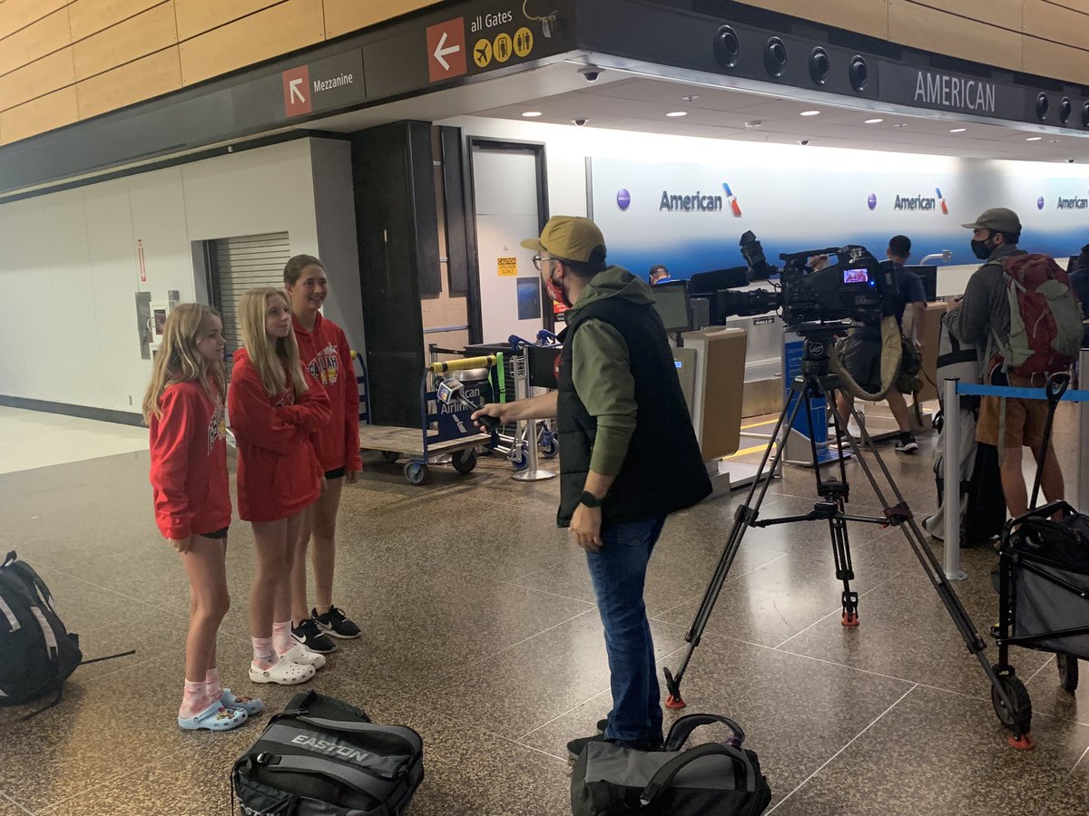 ScottSoden's tweet photo. 4:30 AM at Seatac for a 4:45 @KING5Seattle hit, 7 AM flight to Charlotte then a 4 hour bus ride to Raleigh.  #GoIssy #LLSBWS https://t.co/fdSMjjGvDY