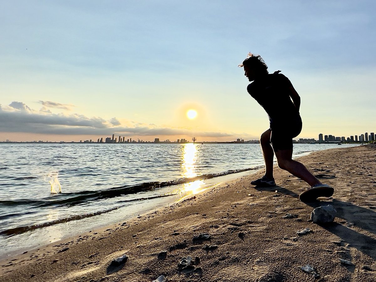 VisualsbyP's tweet photo. Sunsets https://t.co/evRBIRrThn