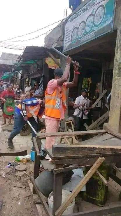 RANMTofficial's tweet photo. They have not only destroyed our values as Rivers People, they destroyed our businesses, they destroyed our lives 😭😭

We cannot afford another 8 years of misery
We just cannot 😔
We need @TonyeCole1 now!

Sokoto
#Taiwan https://t.co/CKwh7fU7Ss