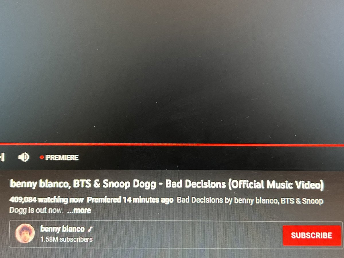 ADayOfMae's tweet photo. Ok, OK. But YouTube be mucking up the views YET AGAIN. Definitely was 400k+ within 6 minutes while watching on comp, yet when I went to my phone to ss, it said ONLY 3k views in 10 min? #youtubeDOBETTER #baddecisions #BTS #jimin #taehyung #jungkook #jin @SnoopDogg @ItsBennyBlanco https://t.co/tdqWp2Fnyt
