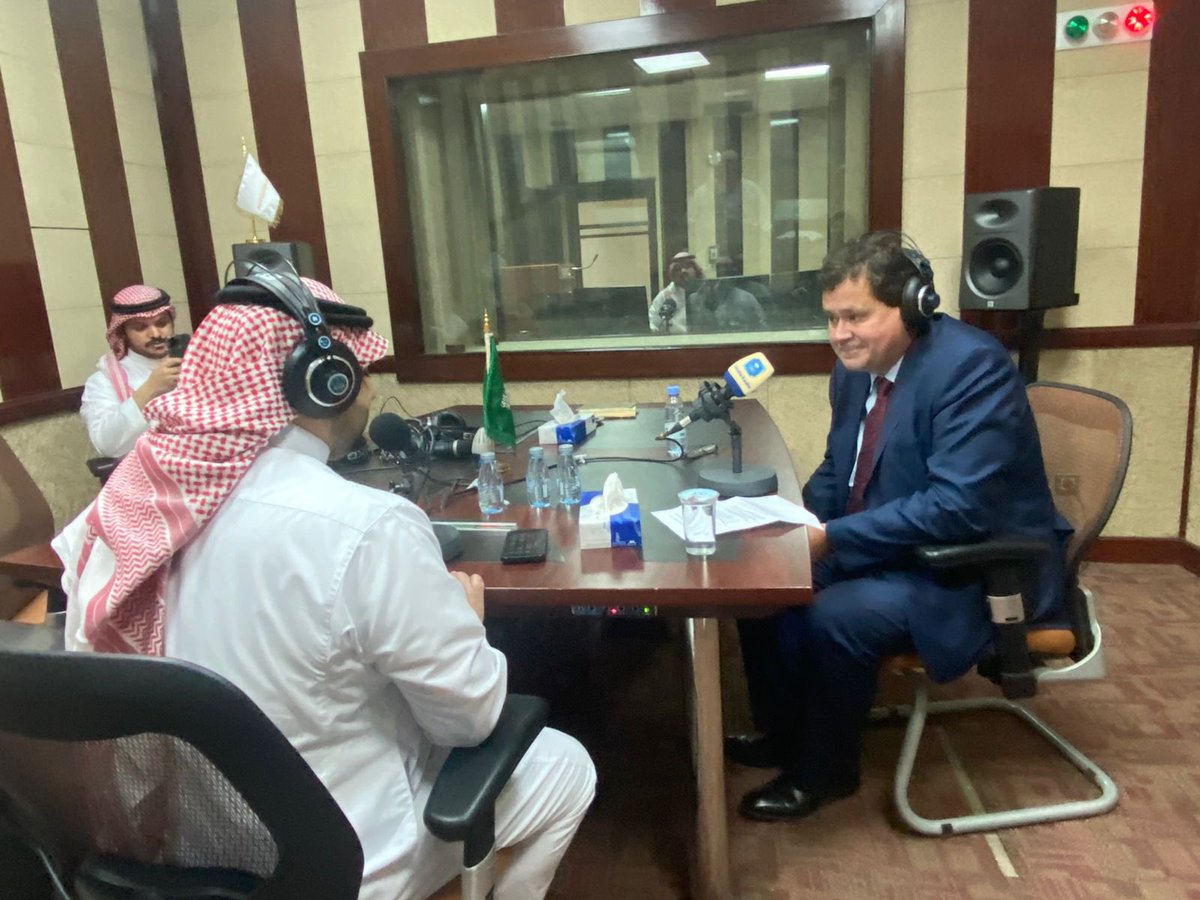 Excited about my first radio interview talking about my time as Ambassador to Saudi Arabia and our recently introduced Electronic visa waiver. The interview will be aired on @Saudia_Radio soon. #UKinKSA