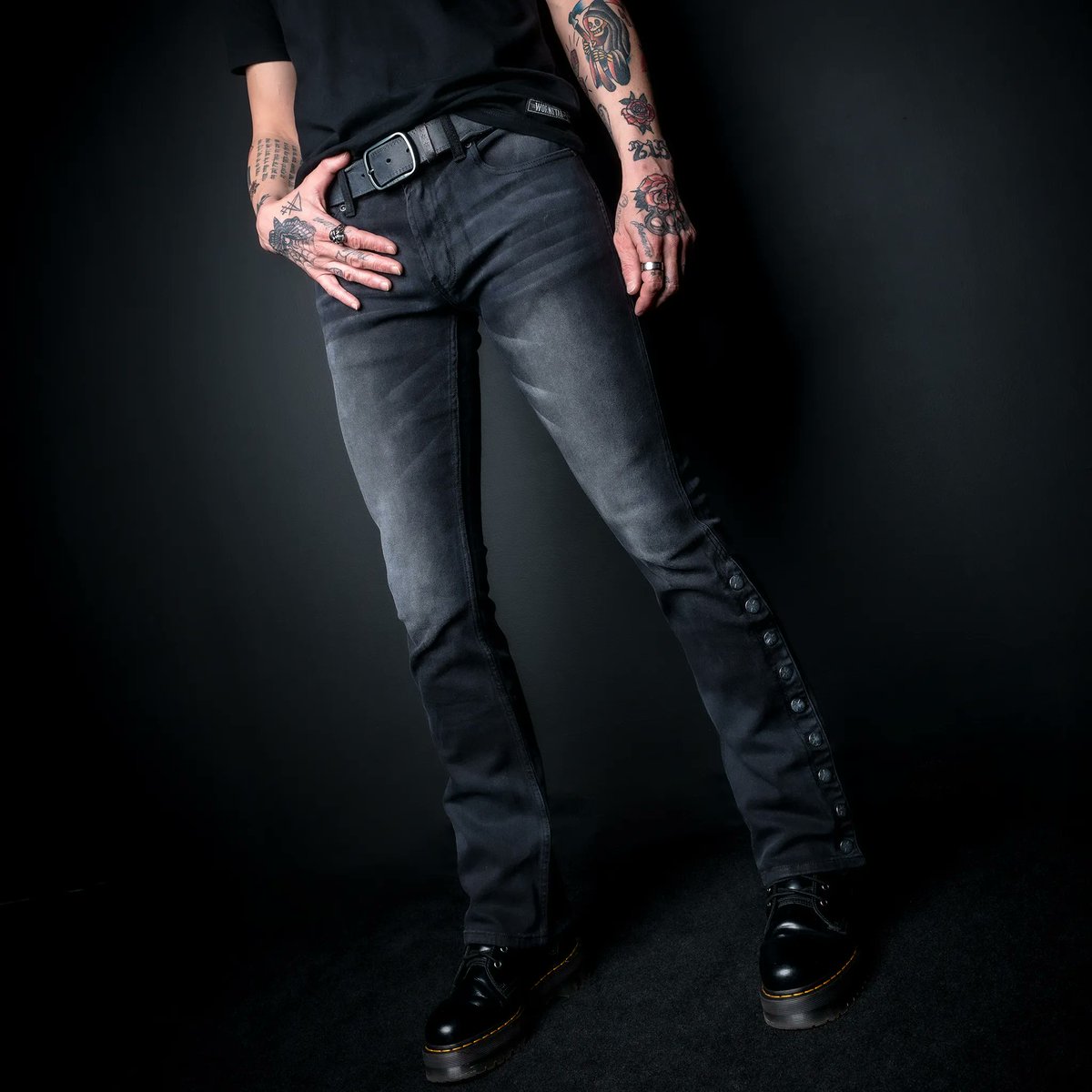 wornstar's tweet photo. NEW Hellraiser Side Button - Vintage Black | https://t.co/NYiPYD5QXU
#wornstar #wornstarclothing #rocknrollclothing #streetstyle #essentials #stagewear #vintageblackpants #sidebutton #wornintowearout #livelifeloud https://t.co/79vM4pKSRN