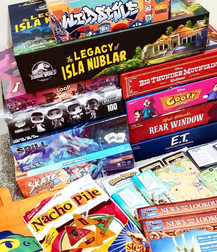 BoardGamerSteph's tweet photo. I meannnnnnnnn yaaaasss GenCon day 1 haul 😍😍😍 so many amazing games I can't wait to play! That Nacho game makes me hungry!
#gencon #gencon2022 #pandasaurusgames #smirkanddagger #funkogames #Allthegames #bgg #whichfirst https://t.co/g3hW9UDQl6