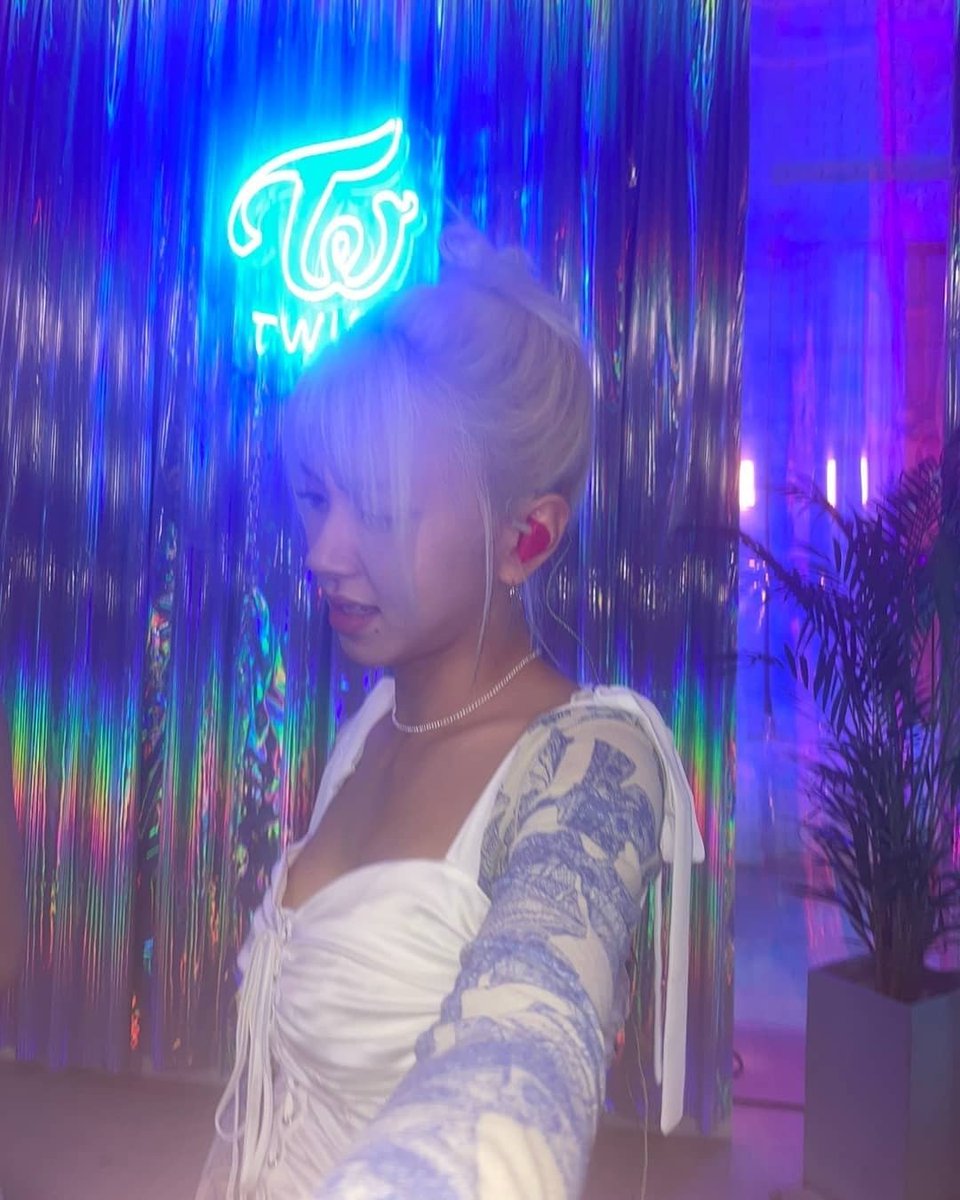 feedtwice's tweet photo. #CHAEYOUNG #채영 https://t.co/bk1N0KHZTY