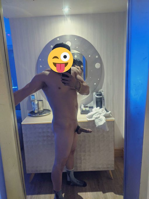 Any naughty girls awake to service Daddy&rsquo;s #BWC https://t.co/y6y51bCXjB<a href="/tag/bwc"class="tags">#BWC</a>