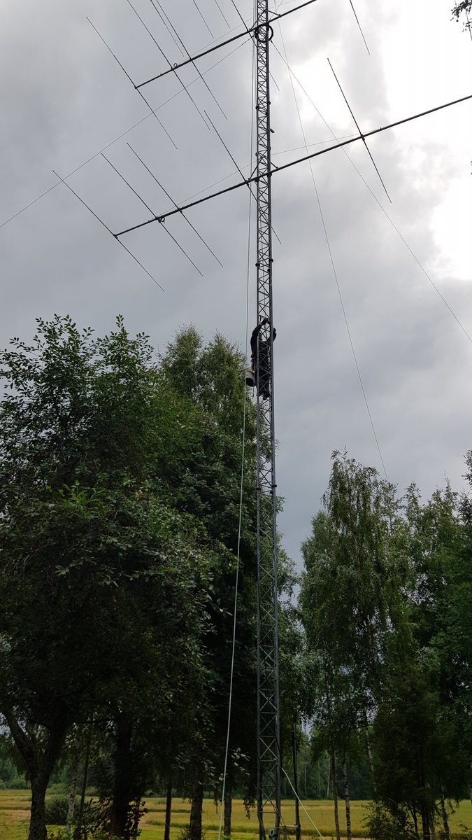 Antenna work at SK3W. New 20m Yagi is soon going up for our friends in EU. Station owner SM3SGP is climbing