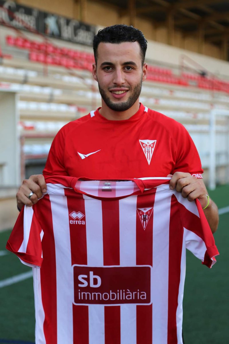 cdtortosa's tweet photo. Més pólvora a la davantera! Procedent del CE Perelló arriba Ibra Boulaya, davanter centre amb polivalència a la banda. Jugador que destaca per la seva força i olfacte de gol, en anterioritat també ha jugat al Roda de Barà.
BENVINGUT IBRA!
#Fitxatge #PreTemporada #2cat8 #FutbolCat https://t.co/hK35rxeaxS